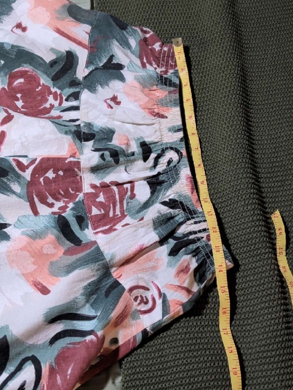 VTG Floral A-Line Midi Skirt in Pink, Green & Cream - Picture 5 of 10
